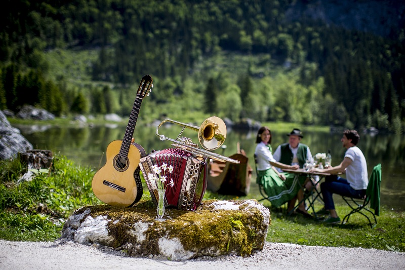 Instrumente am See